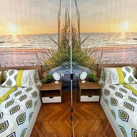 Sea Breeze Апартамент *