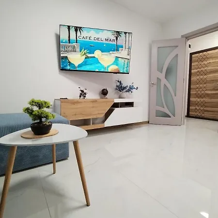 Sea Breeze Апартамент